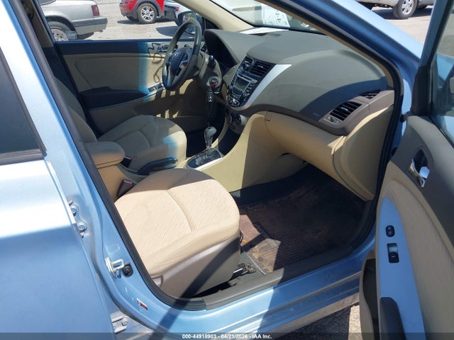 HYUNDAI ACCENT GLS - 5