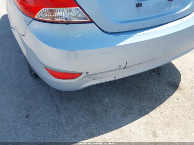 HYUNDAI ACCENT GLS - 6