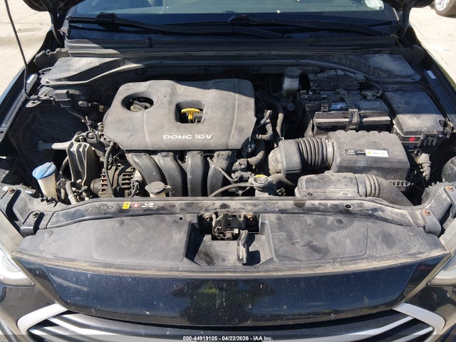 HYUNDAI ELANTRA SE - 10