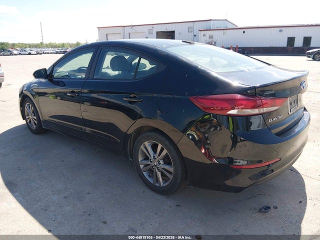 HYUNDAI ELANTRA SE - 3