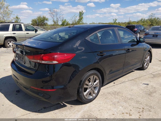 HYUNDAI ELANTRA SE - 4