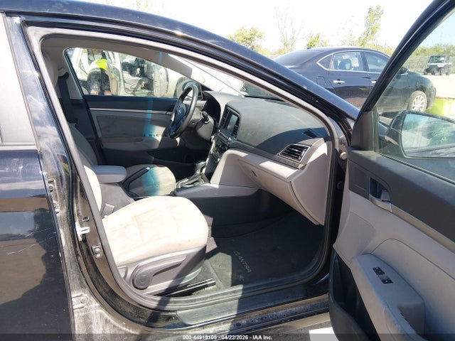 HYUNDAI ELANTRA SE - 5