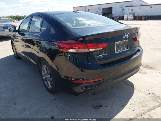 HYUNDAI ELANTRA SE - 6