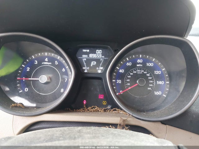 HYUNDAI ELANTRA GLS - 7