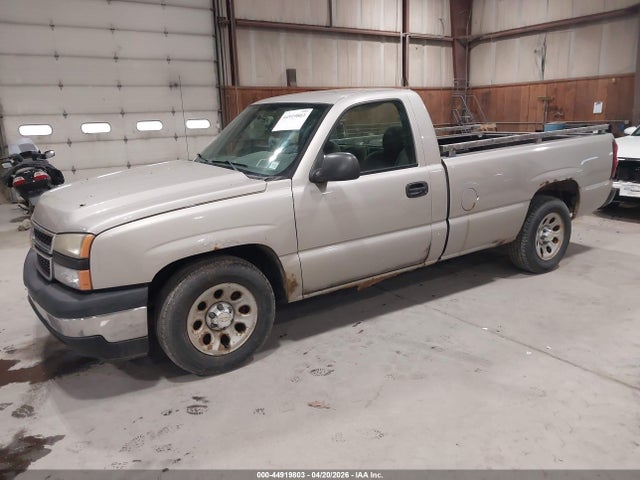 CHEVROLET SILVERADO 1500 CLASSIC WORK TRUCK - 2