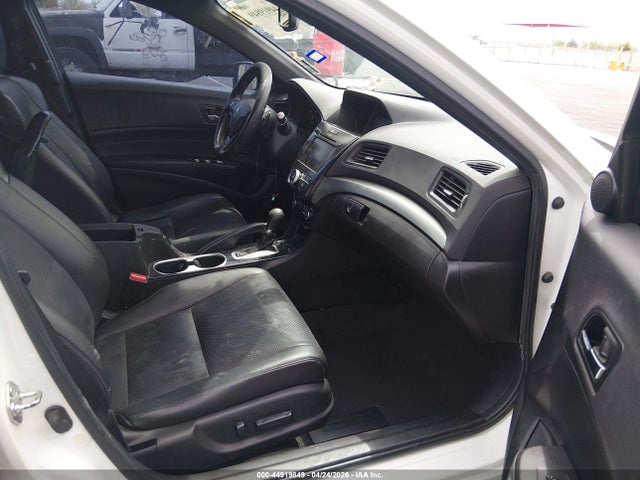 صورة 5 لـ 2016 Acura ILX PREMIUM A-SPEC PACKAGES/TECHNOLOGY PLUS A-SPEC