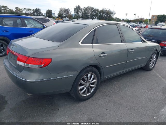 HYUNDAI AZERA LIMITED/SE - 4