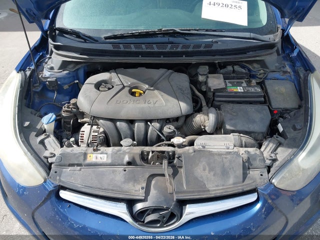 HYUNDAI ELANTRA SE - 10