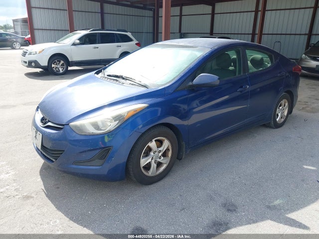 HYUNDAI ELANTRA SE - 2