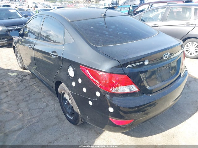 HYUNDAI ACCENT GLS - 3