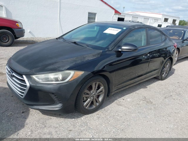 HYUNDAI ELANTRA SE - 2