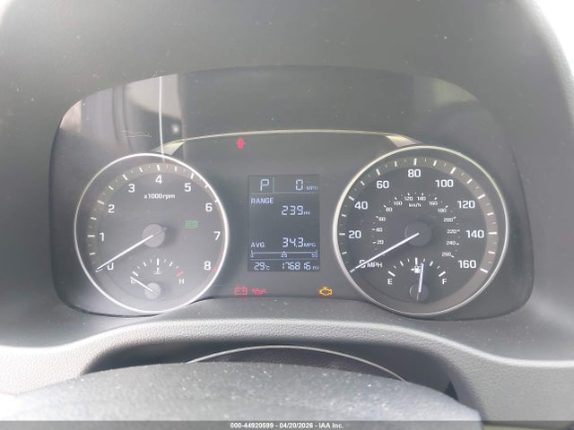 HYUNDAI ELANTRA SE - 7