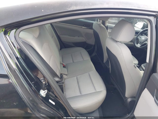 HYUNDAI ELANTRA SE - 8