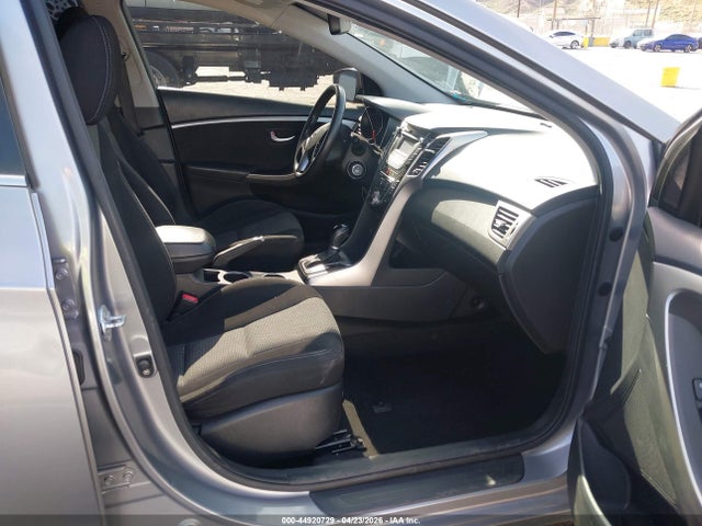 HYUNDAI ELANTRA GT - 5