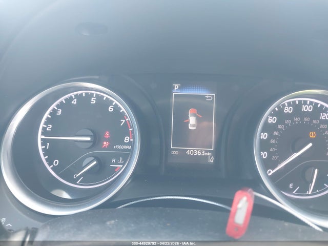 صورة 7 لـ 2018 Toyota CAMRY LE
