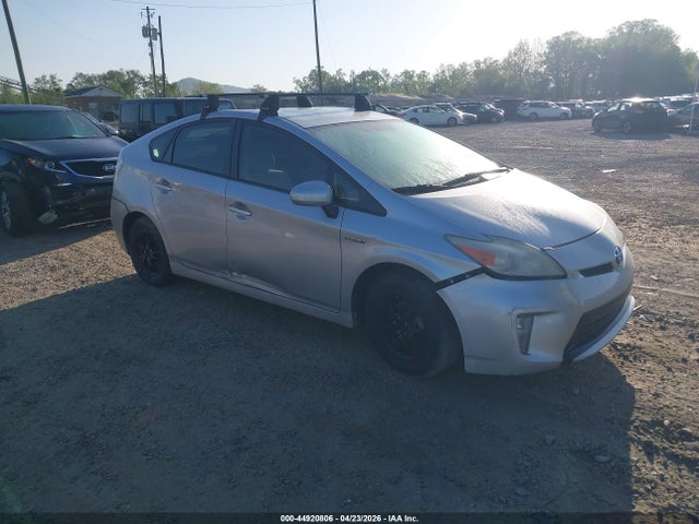 TOYOTA PRIUS - 1