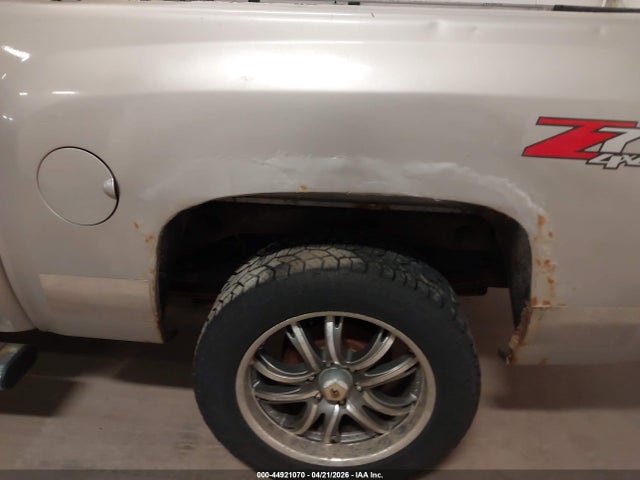 CHEVROLET SILVERADO 1500 LT1 - 6