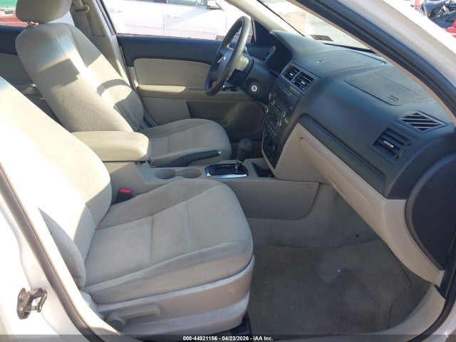 FORD FUSION SE - 5