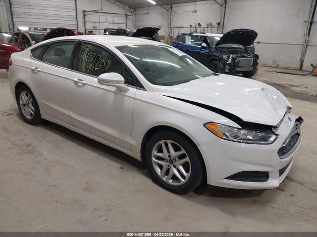 FORD FUSION SE - 1