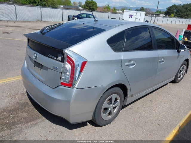 TOYOTA PRIUS - 4