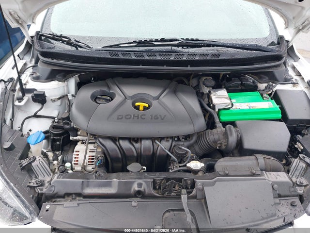 HYUNDAI ELANTRA SE - 10