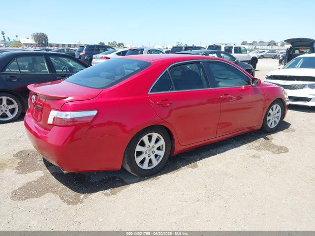 TOYOTA CAMRY - 4