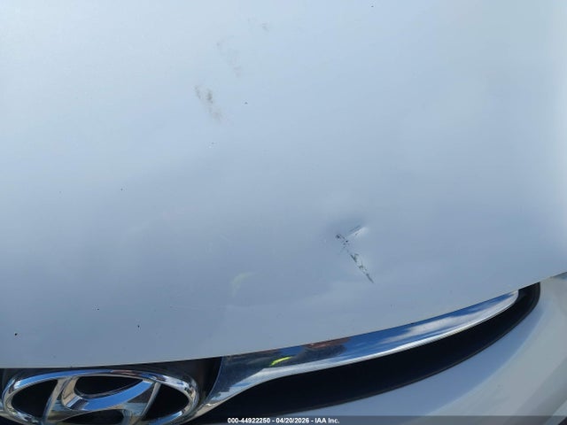 HYUNDAI ELANTRA GLS - 6