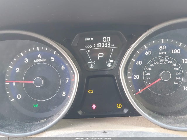 HYUNDAI ELANTRA GLS - 7