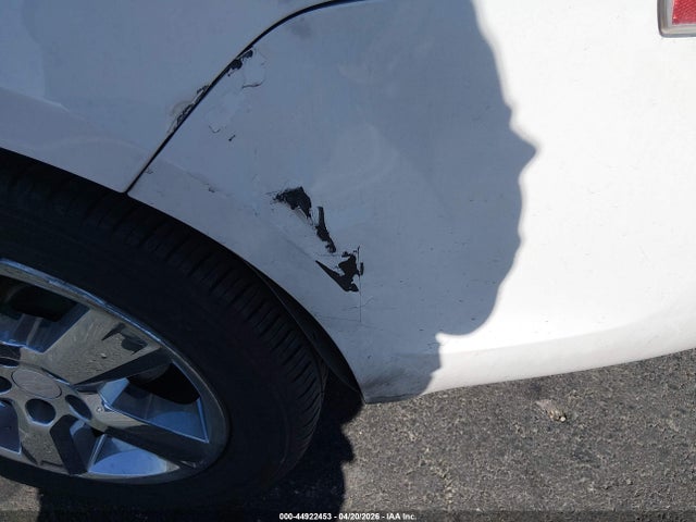 CHEVROLET MALIBU 2LT - 6