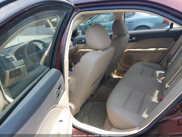 FORD FUSION SE - 8