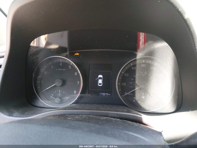 HYUNDAI ELANTRA VALUE EDITION - 7