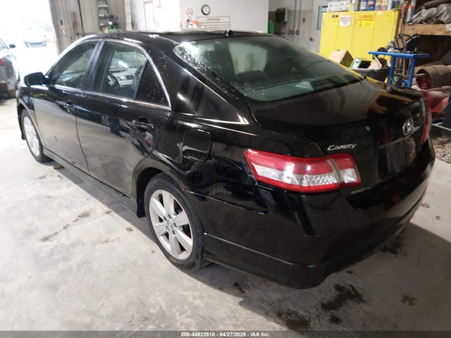 TOYOTA CAMRY - 3