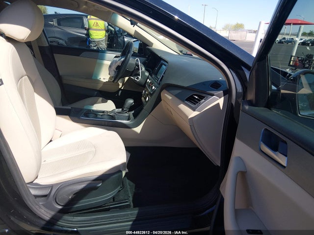 2019 Hyundai SONATA SE — фото 5