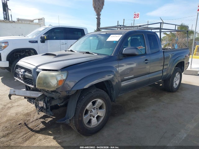 2011 Toyota TACOMA PRERUNNER V6 照片 2