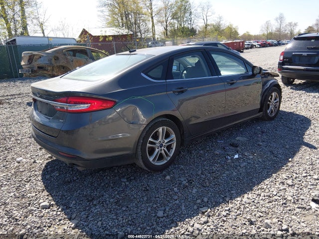 FORD FUSION SE - 4