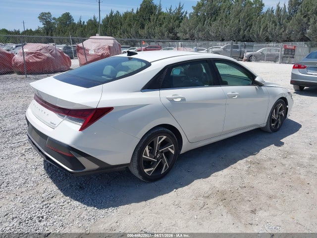 HYUNDAI ELANTRA LIMITED - 4