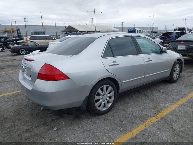 HONDA ACCORD 3.0 LX - 4