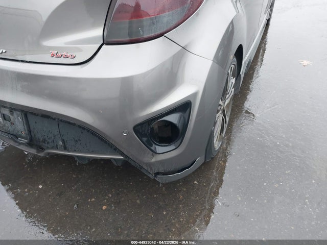 HYUNDAI VELOSTER TURBO - 6