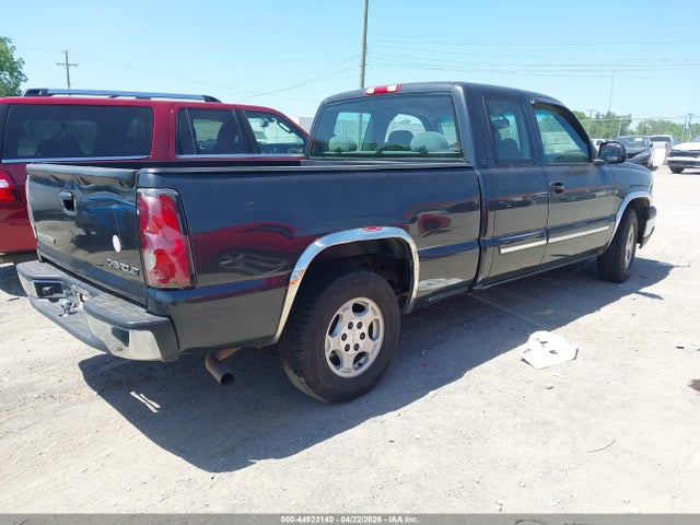 CHEVROLET SILVERADO 1500 LS - 4