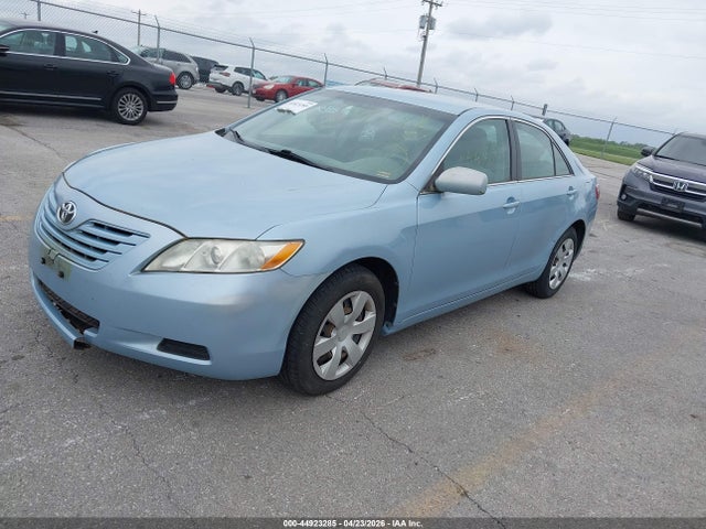 TOYOTA CAMRY - 2