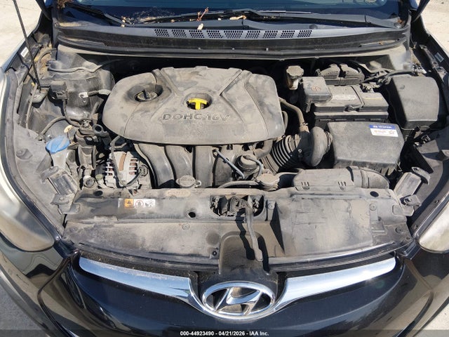 HYUNDAI ELANTRA SE - 10