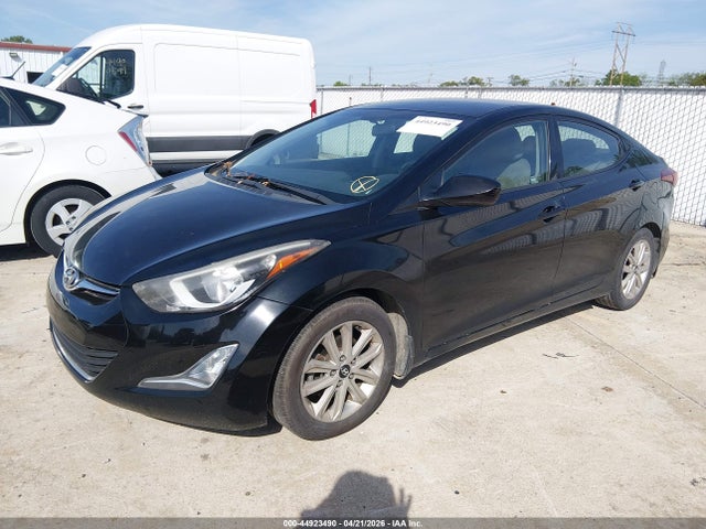 HYUNDAI ELANTRA SE - 2