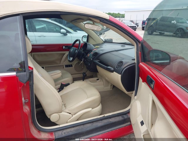 2010 Volkswagen NEW BEETLE 2.5L 照片 5