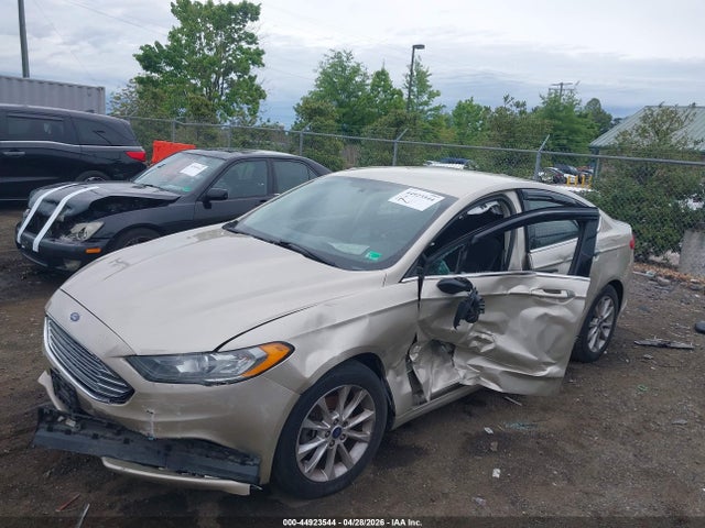 FORD FUSION SE - 2