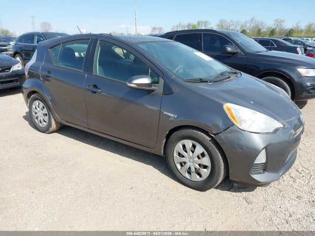 TOYOTA PRIUS C - 1