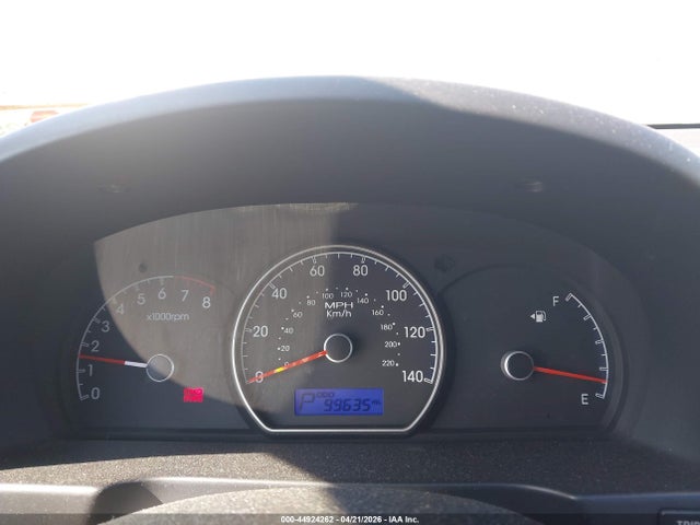 HYUNDAI ELANTRA GLS - 7