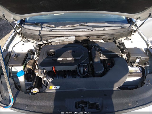 HYUNDAI SONATA SE - 10