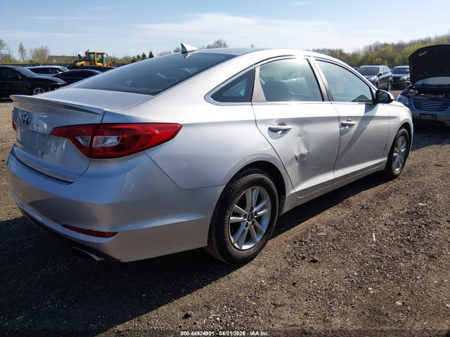 HYUNDAI SONATA SE - 6