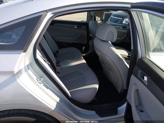 HYUNDAI SONATA SE - 8