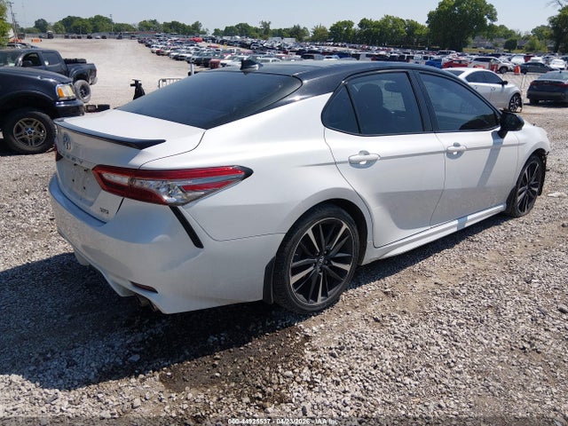2019 TOYOTA CAMRY XSE 4